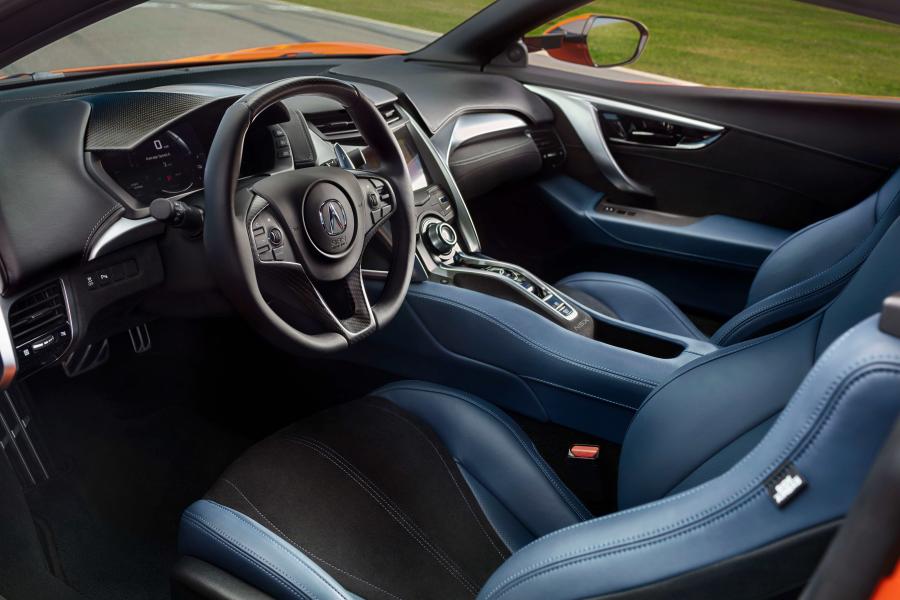 Интерьер Acura NSX 2018 года  (фото 31 из 57)